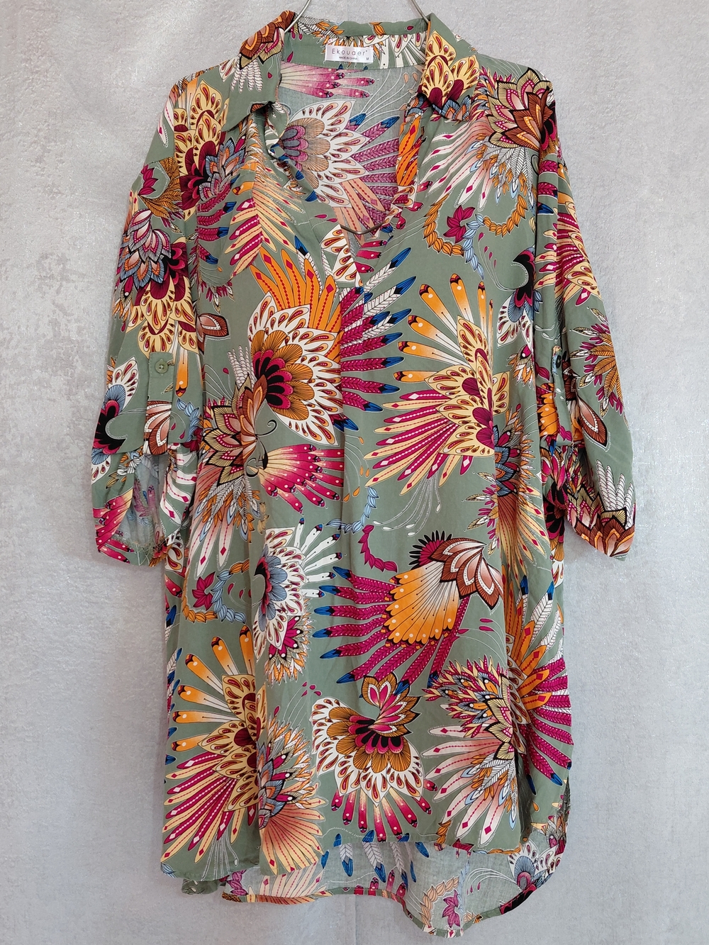 Ekouaer Sz M Green Floral Tropical Boho Print Hi-low Hem V Neck Tunic Top